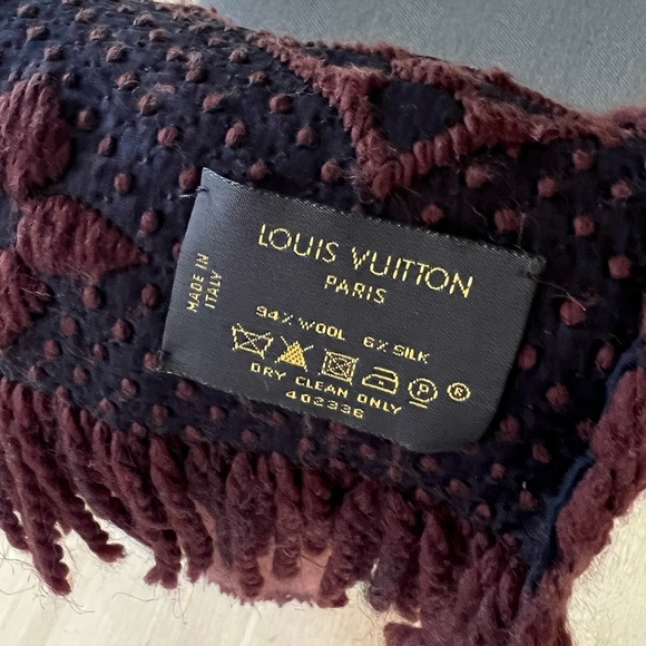 NEW LISTING Louis Vuitton Scarf 🖤🤎 - Picture 5 of 8
